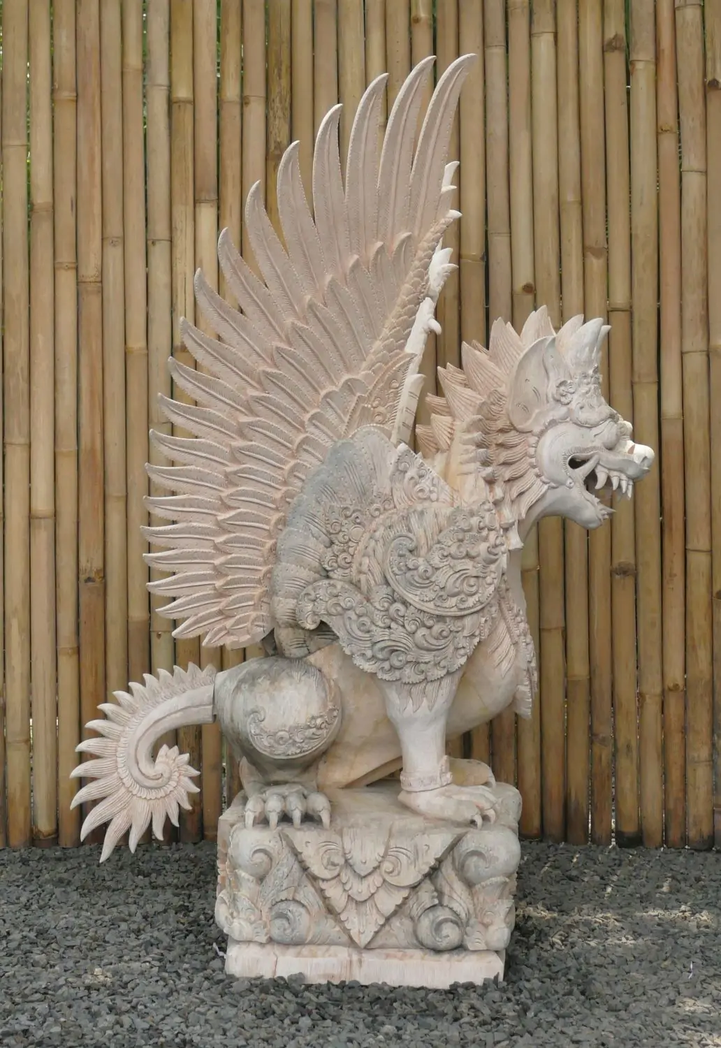  Product image 10 of the product “Singa ambara raja from Acazia wook, easy crack made from wood ”